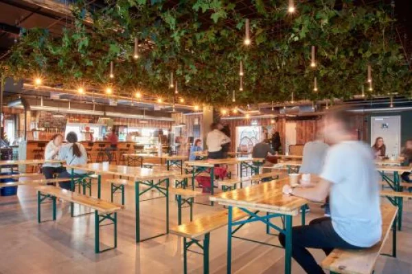 Urban Camper Hostel & Bar